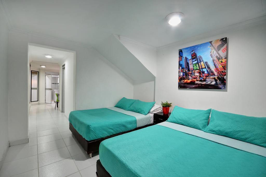 Apartamentos Amoblados Jg De La 70 เมเดยิน ภายนอก รูปภาพ