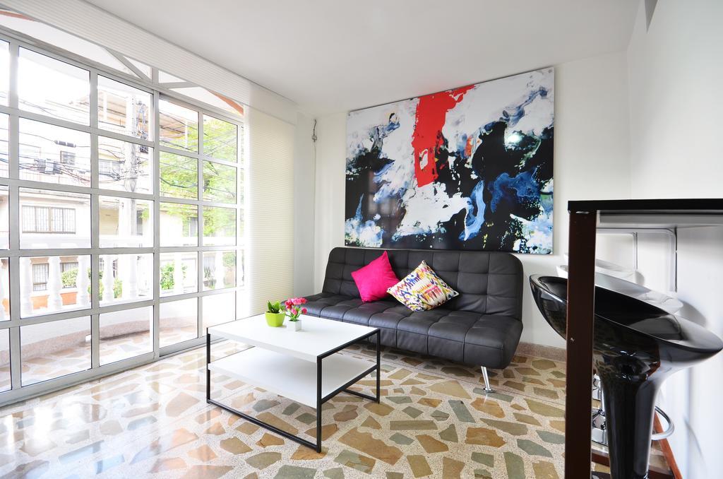 Apartamentos Amoblados Jg De La 70 เมเดยิน ภายนอก รูปภาพ