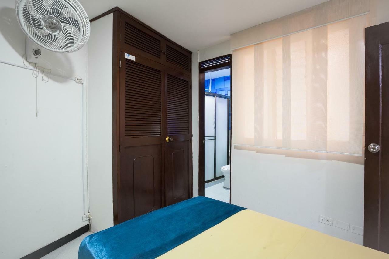 Apartamentos Amoblados Jg De La 70 เมเดยิน ภายนอก รูปภาพ