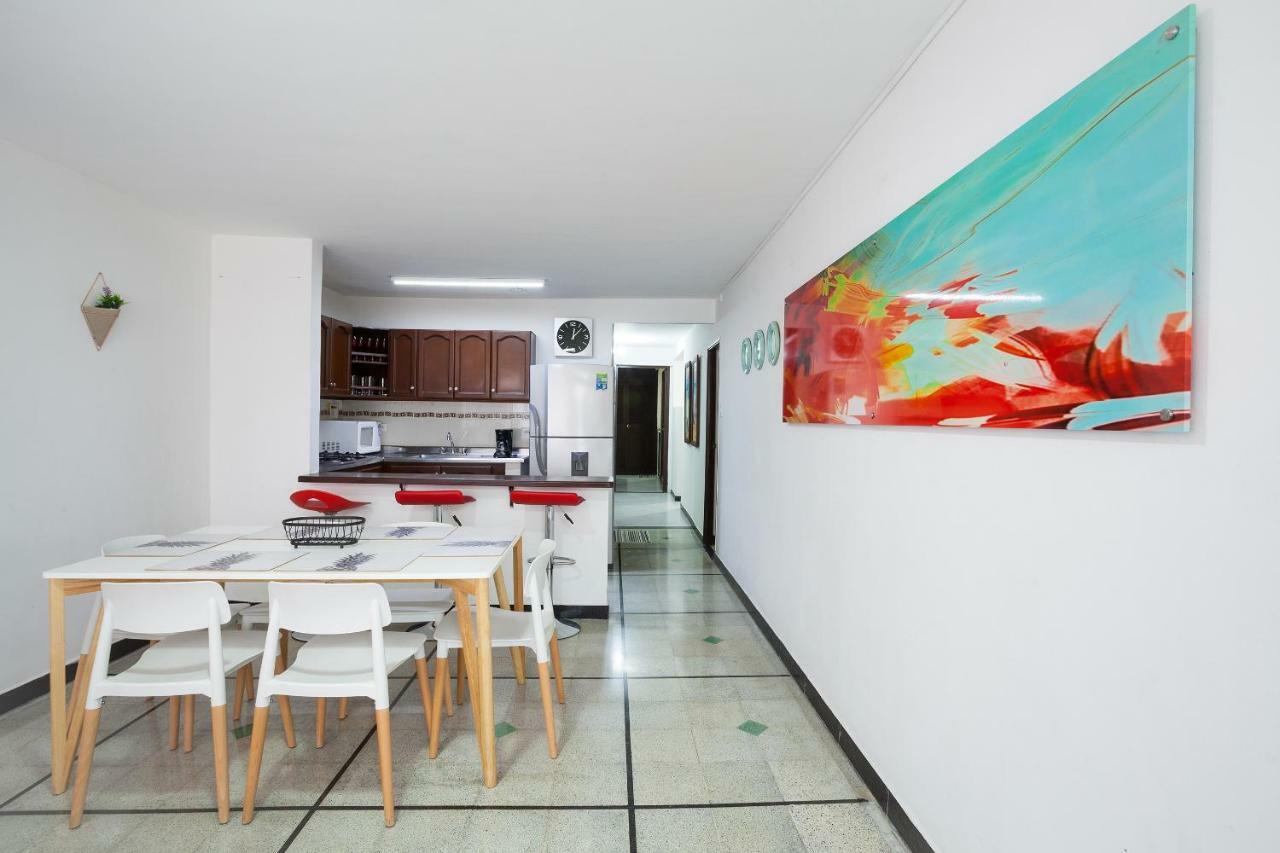 Apartamentos Amoblados Jg De La 70 เมเดยิน ภายนอก รูปภาพ