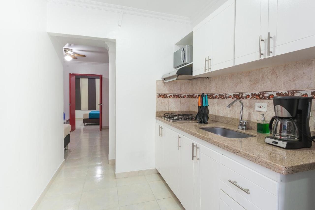 Apartamentos Amoblados Jg De La 70 เมเดยิน ภายนอก รูปภาพ