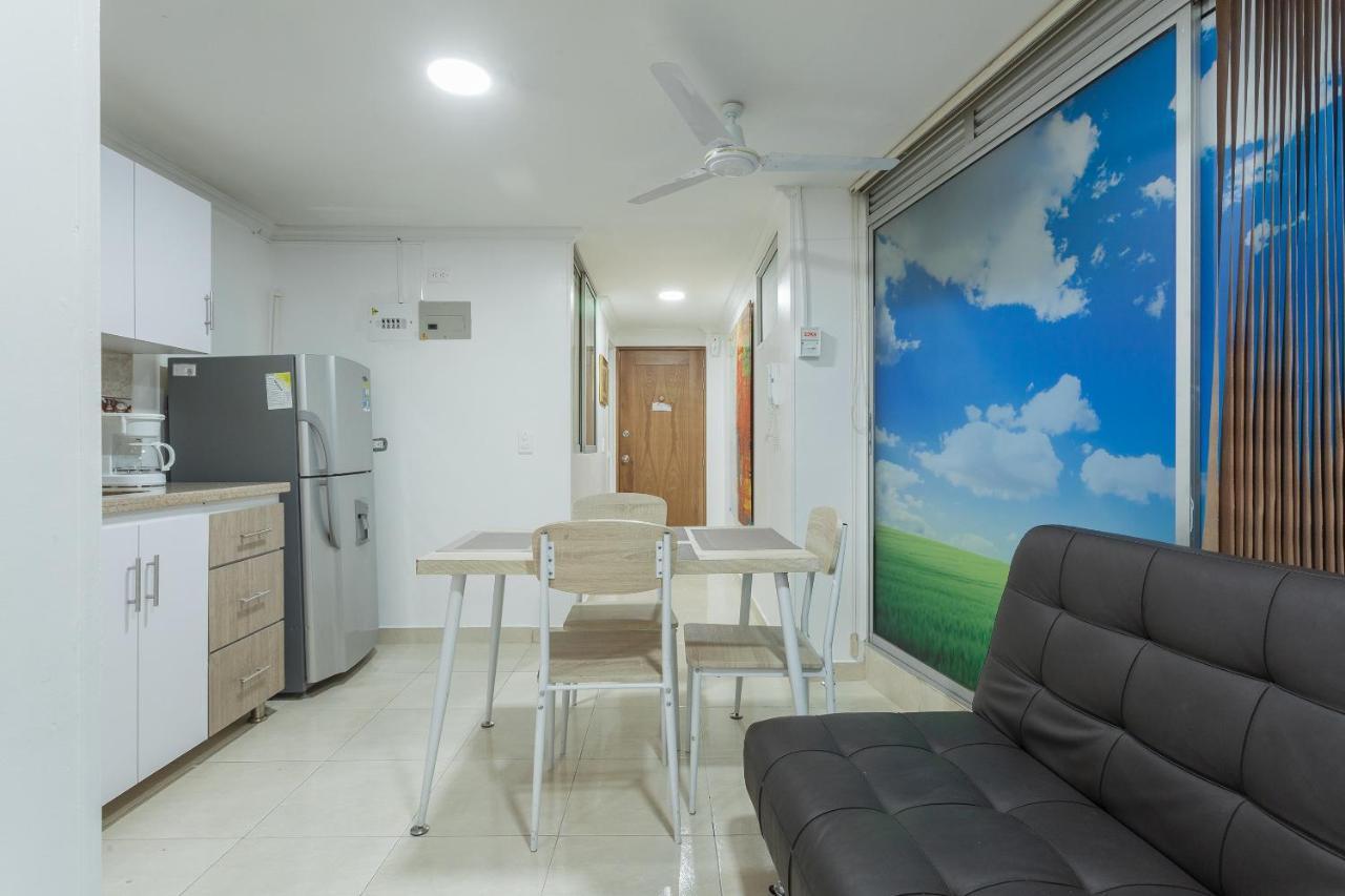 Apartamentos Amoblados Jg De La 70 เมเดยิน ภายนอก รูปภาพ