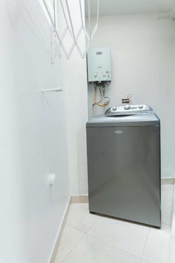 Apartamentos Amoblados Jg De La 70 เมเดยิน ภายนอก รูปภาพ
